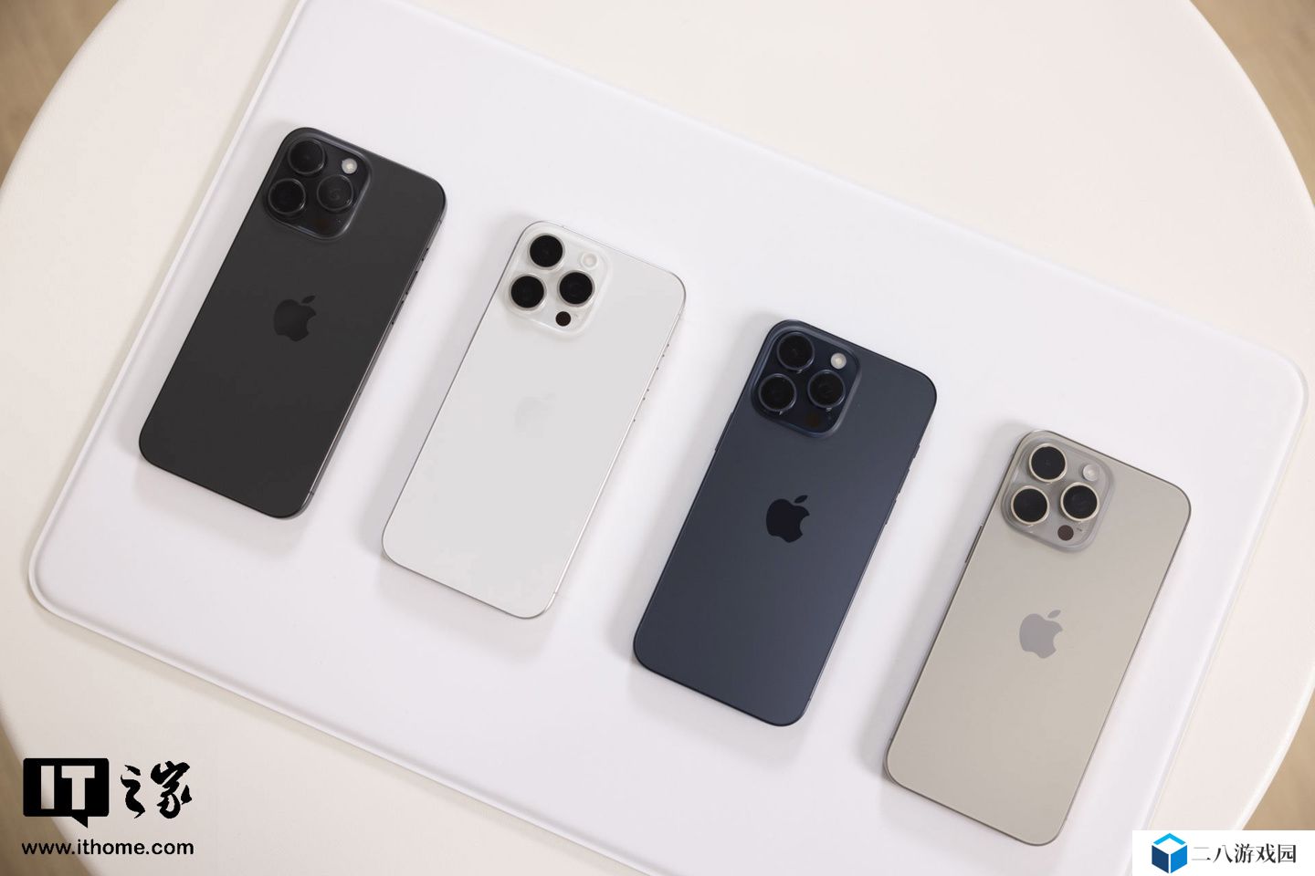 消息称苹果将在 2027 年推出两款 20 周年纪念版 iPhone，不过会在印度制造