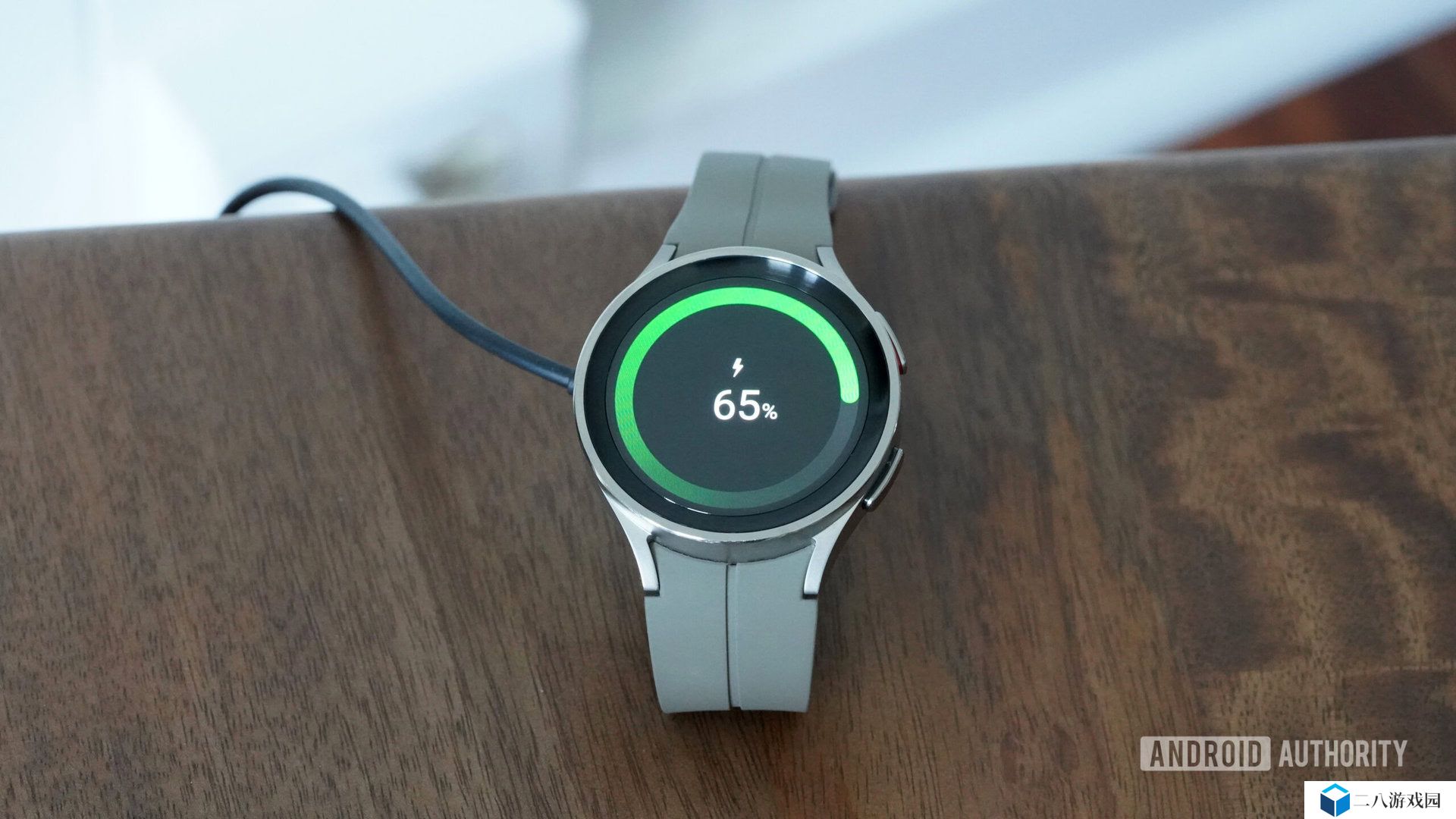 三星统一视觉风格，One UI 8 Watch 充电动画细节曝光